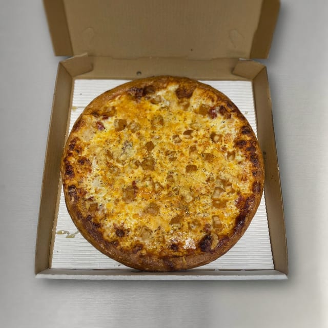 16in XL CHICKEN PARMESAN.
