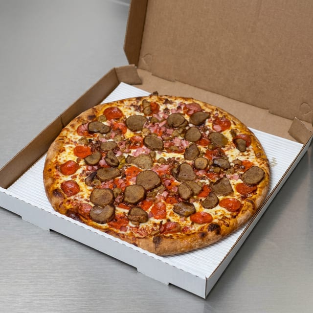 16in XL MEATLOVERS.